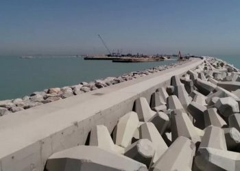 النقل العراقية تكشف مصير ميناء الفاو بعد حادثة الانتحار